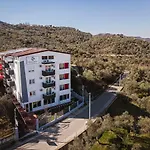 Olivar Tirana 4* Selitë e Vogël