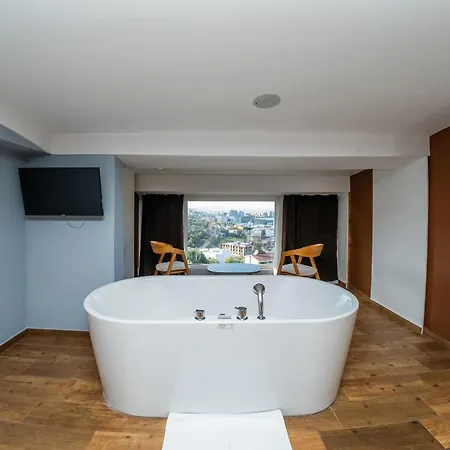 Hotel Olivar Tirana 4*