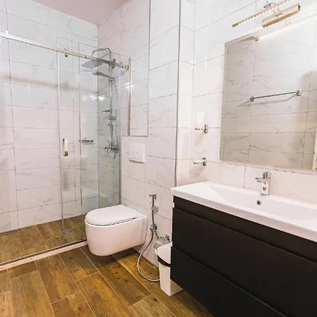 Olivar Tirana 4*