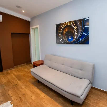 酒店 Olivar Tirana