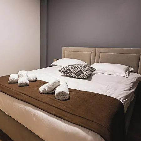 Olivar Tirana Hotel Selitë e Vogël