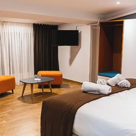 Olivar Tirana 4*