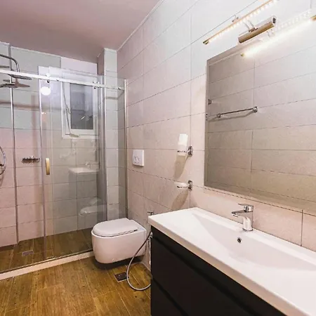 Hotel Olivar Tirana 4*