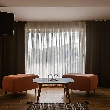 Otel Olivar Tirana Selitë e Vogël