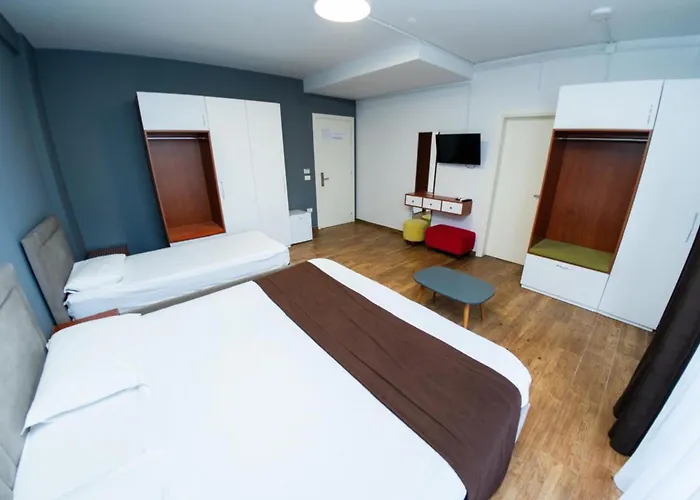 Olivar Tirana Szálloda 4*
