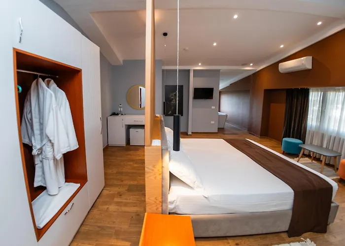 Olivar Tirana Szálloda 4*