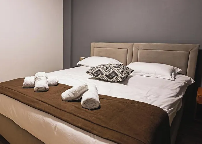 Olivar Tirana Hotel Selitë e Vogël